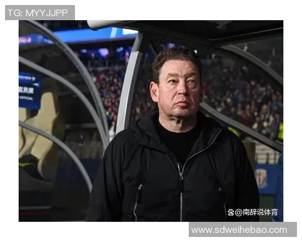 足球历史首位红牌球员背后的故事与影响分析